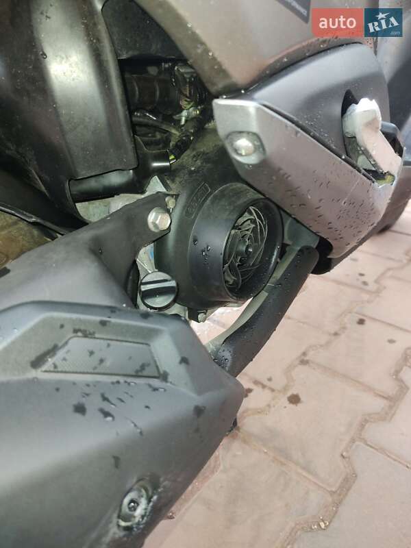 Макси-скутер Suzuki Burgman 125 2012 в Кривом Роге