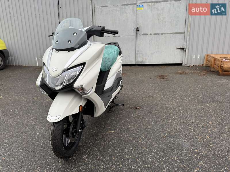 Макси-скутер Suzuki Burgman 125 2024 в Днепре