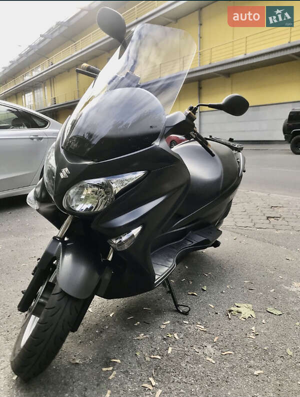 Скутер Suzuki Burgman 200 2017 в Києві