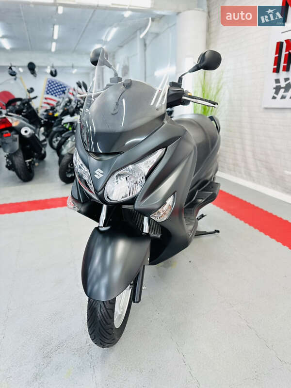 Макси-скутер Suzuki Burgman 200 2015 в Одессе