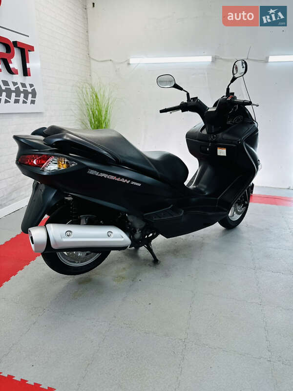 Макси-скутер Suzuki Burgman 200 2015 в Одессе