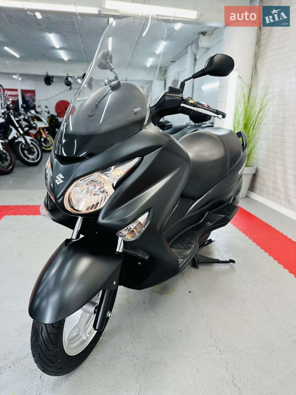 Макси-скутер Suzuki Burgman 200 2015 в Одессе