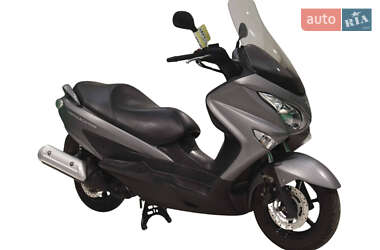 Макси-скутер Suzuki Burgman 200 2016 в Хмельницком
