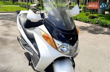 Максі-скутер Suzuki Burgman 400 2010 в Краматорську