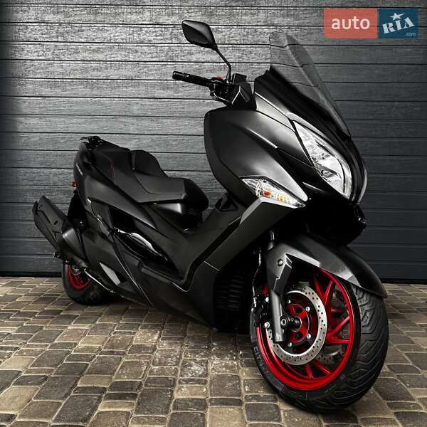 Suzuki Burgman 400 2018
