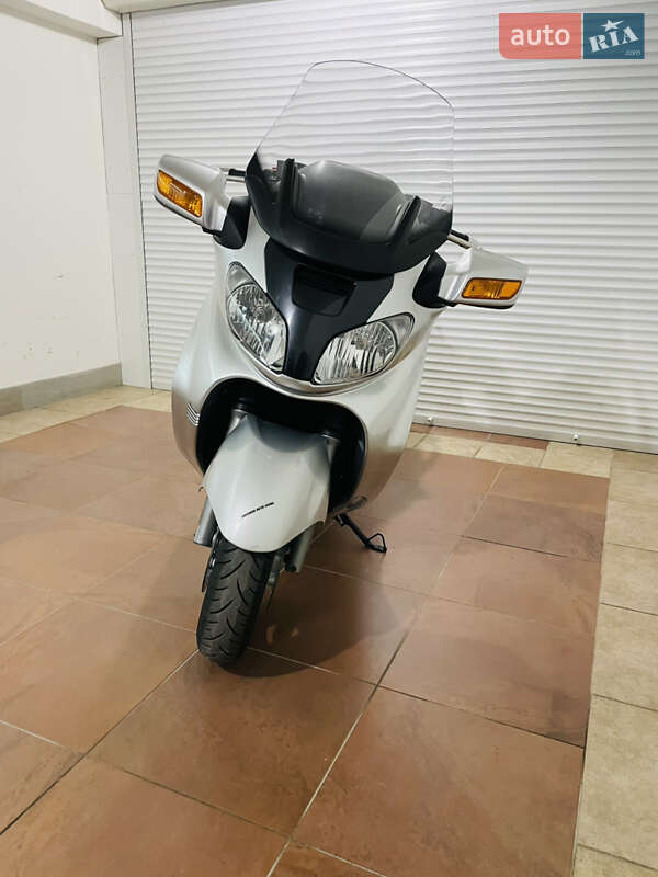 Максі-скутер Suzuki Burgman AN 650 2005 в Києві фото 13 Максі-скутер Suzuki Burgman AN 650 2005 в Києві