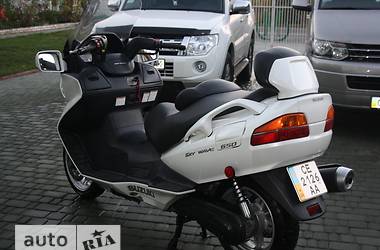 Максі-скутер Suzuki Burgman 2002 в Чернівцях