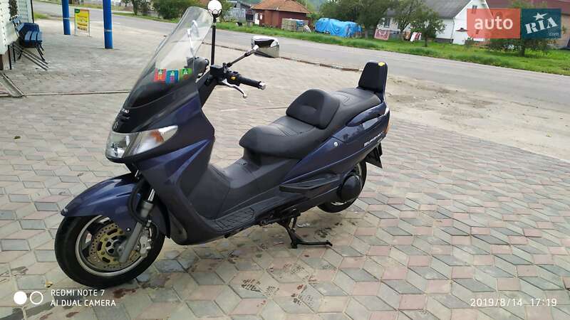 Максі-скутер Suzuki Burgman 1999 в Коломиї