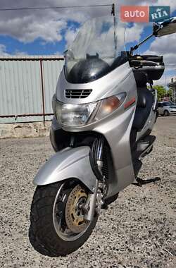 Макси-скутер Suzuki Burgman 2002 в Николаеве
