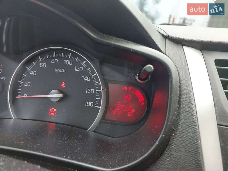 Хетчбек Suzuki Celerio 2015 в Рівному фото 4 Хетчбек Suzuki Celerio 2015 в Рівному