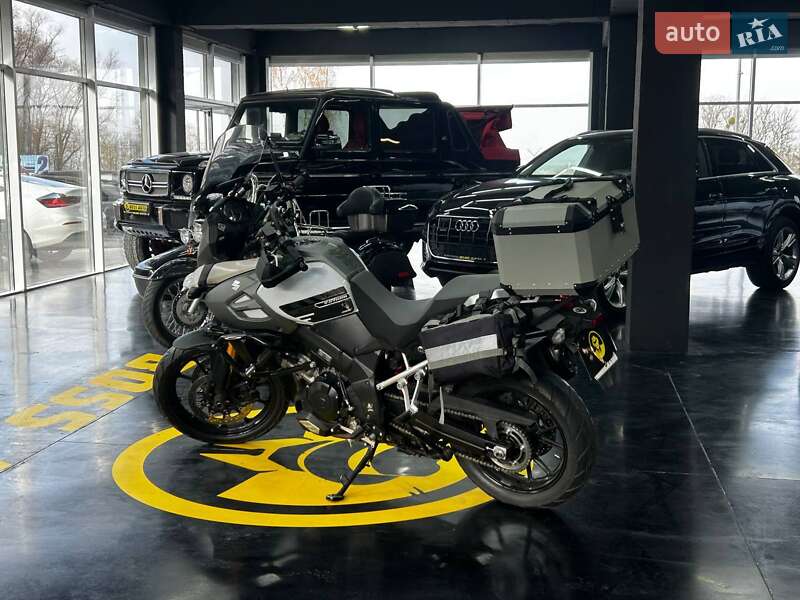 Мотоцикл Туризм Suzuki DL 650 2016 в Черновцах фото 4 Мотоцикл Туризм Suzuki DL 650 2016 в Черновцах