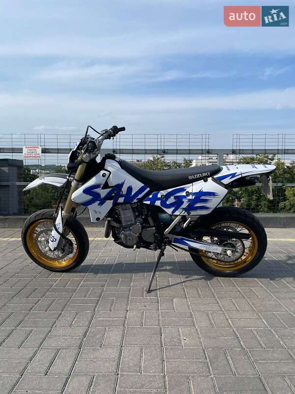 Suzuki DR-Z 400SM 2015