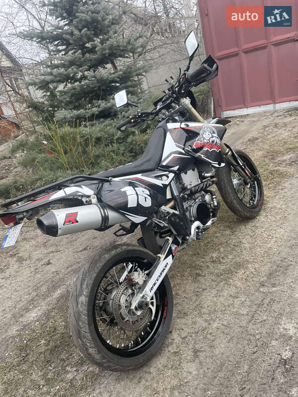 Мотоцикл Супермото (Motard) Suzuki DR-Z 400SM 2007 в 