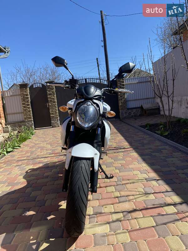 Мотоцикл Без обтікачів (Naked bike) Suzuki Gladius 400 2010 в Зіньківі