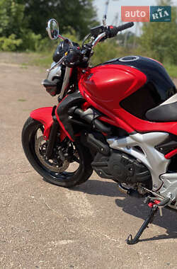 Мотоцикл Без обтекателей (Naked bike) Suzuki Gladius 400 2010 в 