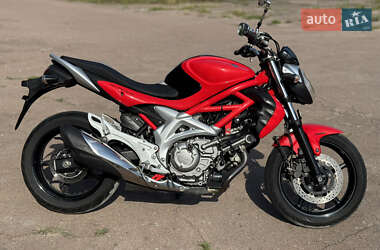Мотоцикл Без обтікачів (Naked bike) Suzuki Gladius 400 2010 в Сновську