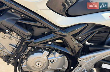 Мотоцикл Без обтекателей (Naked bike) Suzuki Gladius 400 2012 в 