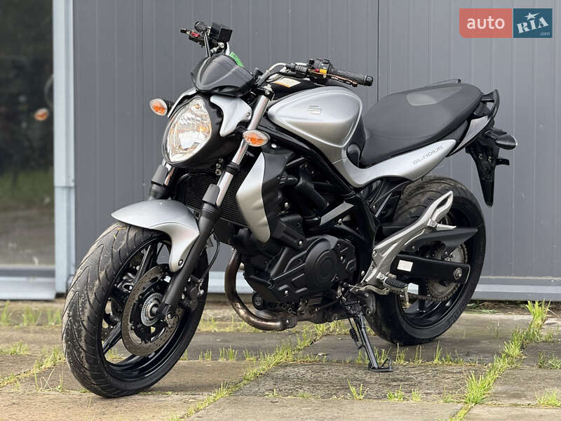 Мотоцикл Без обтекателей (Naked bike) Suzuki Gladius 400 2012 в Львове