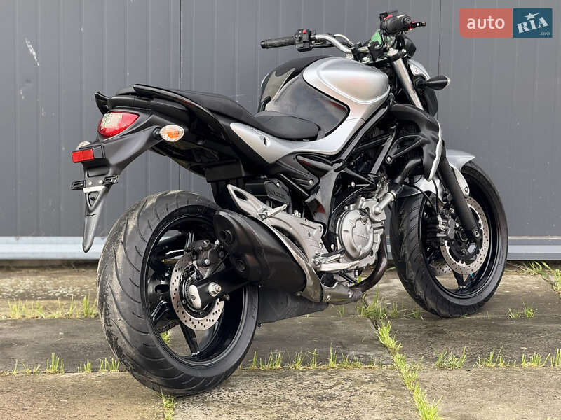 Мотоцикл Без обтекателей (Naked bike) Suzuki Gladius 400 2012 в Львове