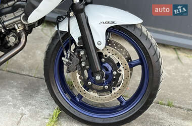 Мотоцикл Без обтекателей (Naked bike) Suzuki Gladius 400 2012 в 