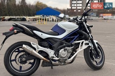 Мотоцикл Без обтікачів (Naked bike) Suzuki Gladius 400 2011 в Львові