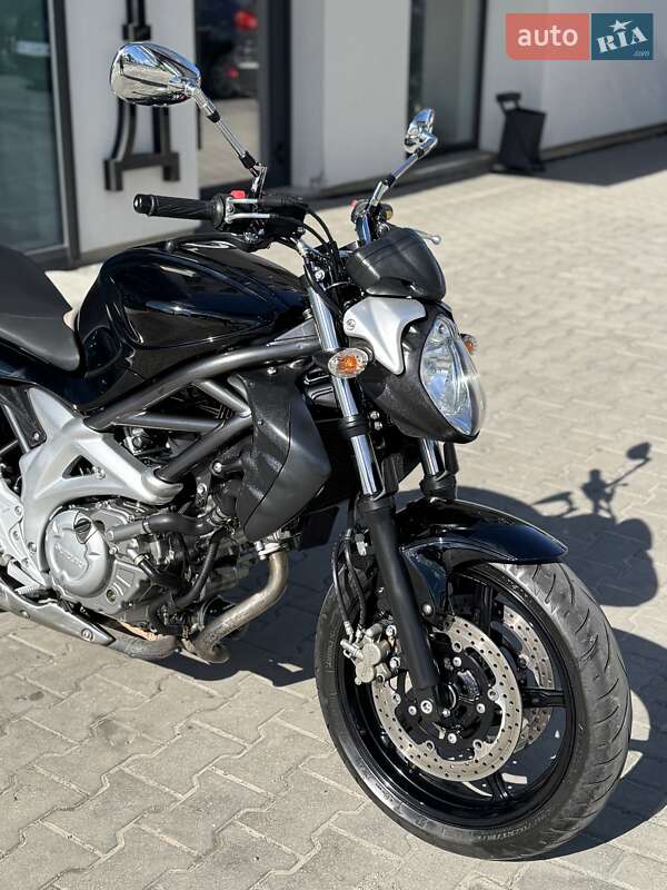 Мотоцикл Без обтекателей (Naked bike) Suzuki Gladius 650 2010 в Ровно фото 13 Мотоцикл Без обтекателей (Naked bike) Suzuki Gladius 650 2010 в Ровно