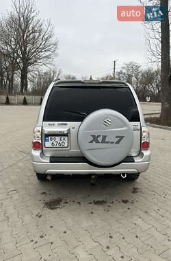 Позашляховик / Кросовер Suzuki Grand Vitara XL7 2005 в 