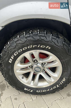 Позашляховик / Кросовер Suzuki Grand Vitara XL7 2005 в 