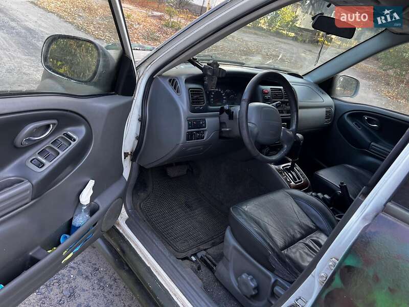 Внедорожник / Кроссовер Suzuki Grand Vitara XL7 2002 в Переяславе фото 3 Внедорожник / Кроссовер Suzuki Grand Vitara XL7 2002 в Переяславе