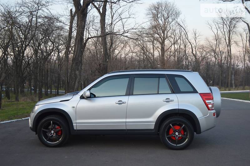 Позашляховик / Кросовер Suzuki Grand Vitara 2007 в 