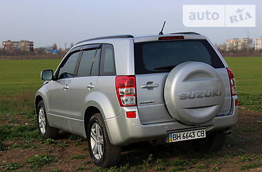 Позашляховик / Кросовер Suzuki Grand Vitara 2008 в 