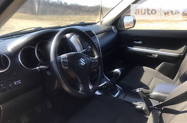 Позашляховик / Кросовер Suzuki Grand Vitara 2010 в 