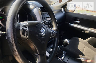 Позашляховик / Кросовер Suzuki Grand Vitara 2010 в 