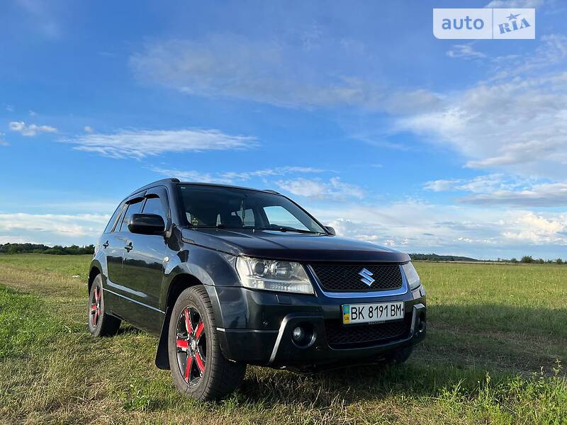 Внедорожник / Кроссовер Suzuki Grand Vitara 2005 в Сарнах