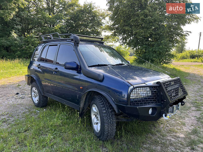 Внедорожник / Кроссовер Suzuki Grand Vitara 2003 в Ивано-Франковске