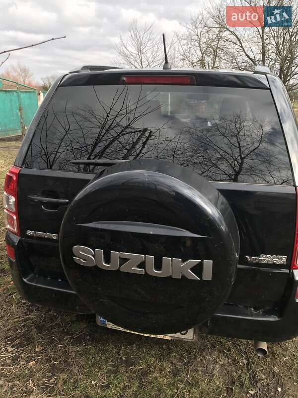 Позашляховик / Кросовер Suzuki Grand Vitara 2008 в Радехові