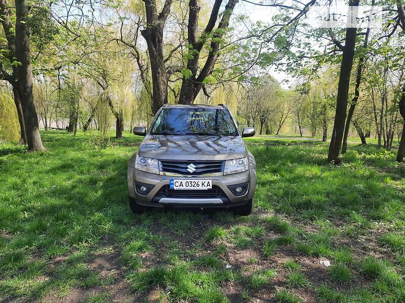 Внедорожник / Кроссовер Suzuki Grand Vitara 2015 в Смеле