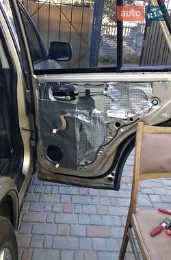 Внедорожник / Кроссовер Suzuki Grand Vitara 2006 в Киеве