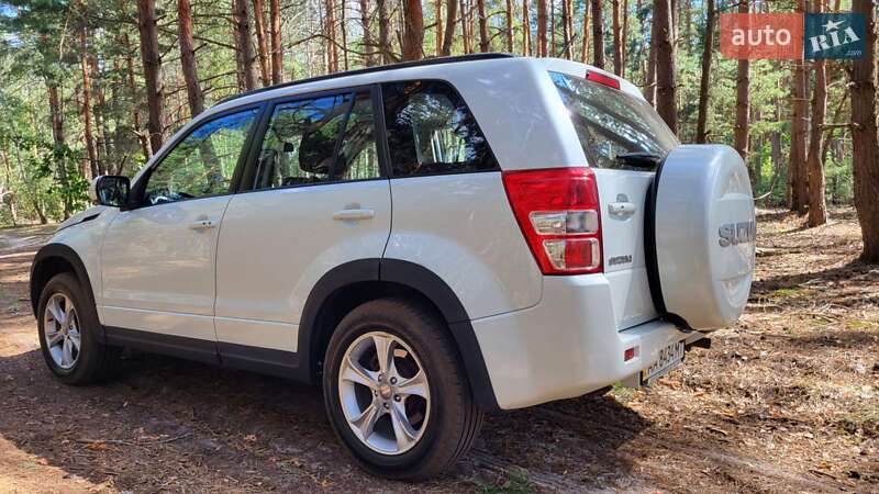 Внедорожник / Кроссовер Suzuki Grand Vitara 2012 в Киеве