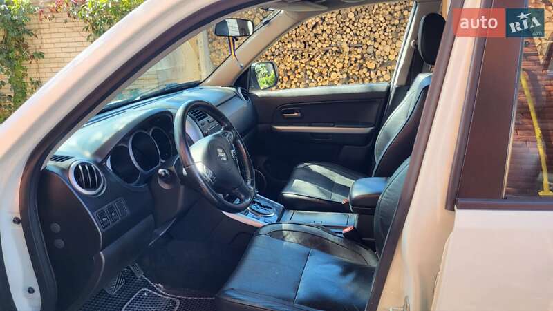 Внедорожник / Кроссовер Suzuki Grand Vitara 2012 в Киеве