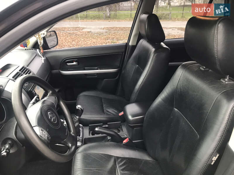 Позашляховик / Кросовер Suzuki Grand Vitara 2007 в Львові