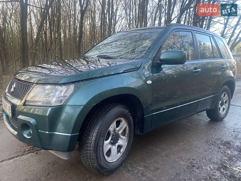 Позашляховик / Кросовер Suzuki Grand Vitara 2007 в Рівному