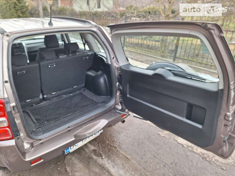 Внедорожник / Кроссовер Suzuki Grand Vitara 2015 в Львове