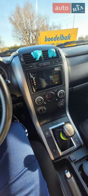 Внедорожник / Кроссовер Suzuki Grand Vitara 2010 в Тернополе фото 3 Внедорожник / Кроссовер Suzuki Grand Vitara 2010 в Тернополе