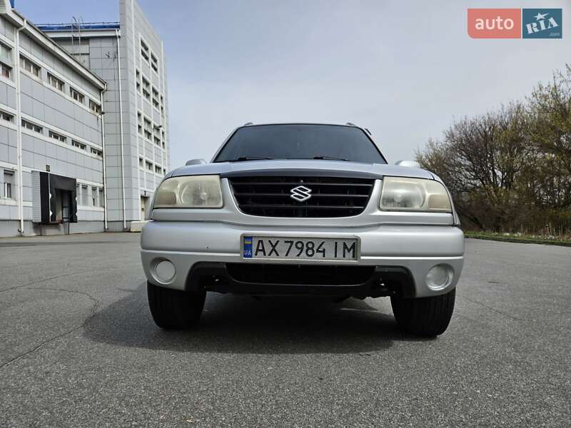 Внедорожник / Кроссовер Suzuki Grand Vitara 2003 в Днепре