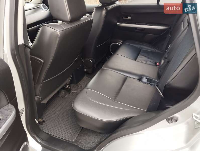 Позашляховик / Кросовер Suzuki Grand Vitara 2013 в Вінниці