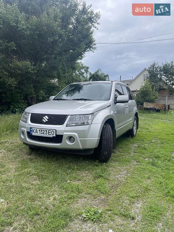 Внедорожник / Кроссовер Suzuki Grand Vitara 2006 в Киеве