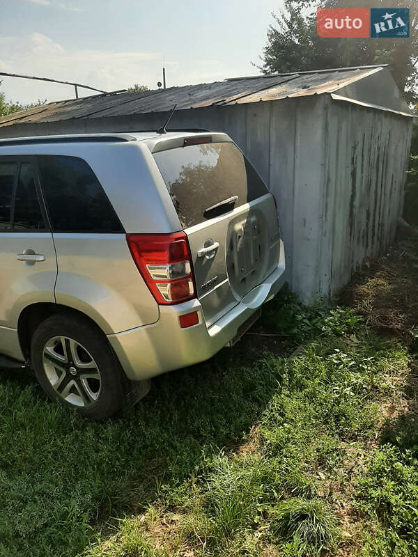 Внедорожник / Кроссовер Suzuki Grand Vitara 2006 в Черкассах