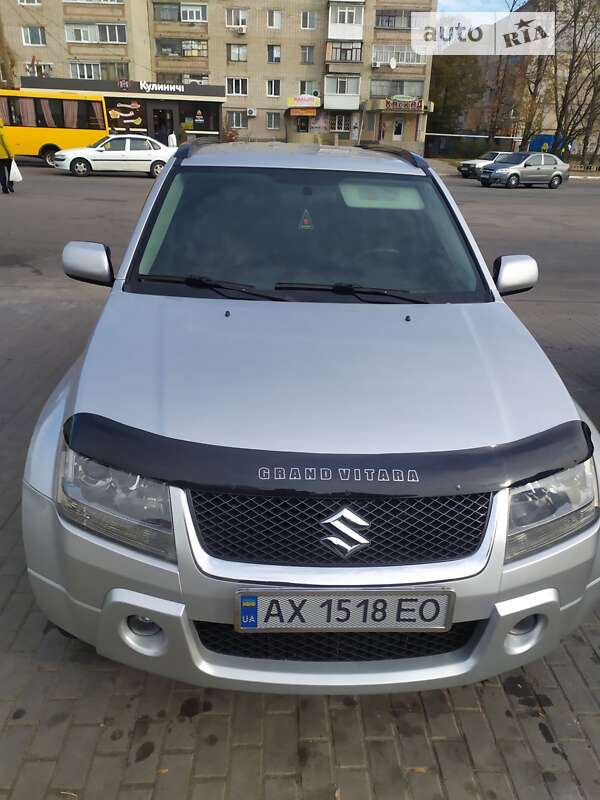 Позашляховик / Кросовер Suzuki Grand Vitara 2006 в Харкові