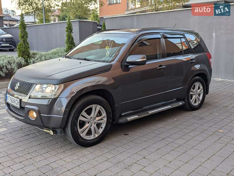 Позашляховик / Кросовер Suzuki Grand Vitara 2008 в Івано-Франківську